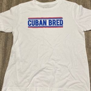 Cubren Bred Tee shirt XL in kids but small in adults. I’m selling it as a small